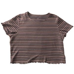 striped lettuce trim top